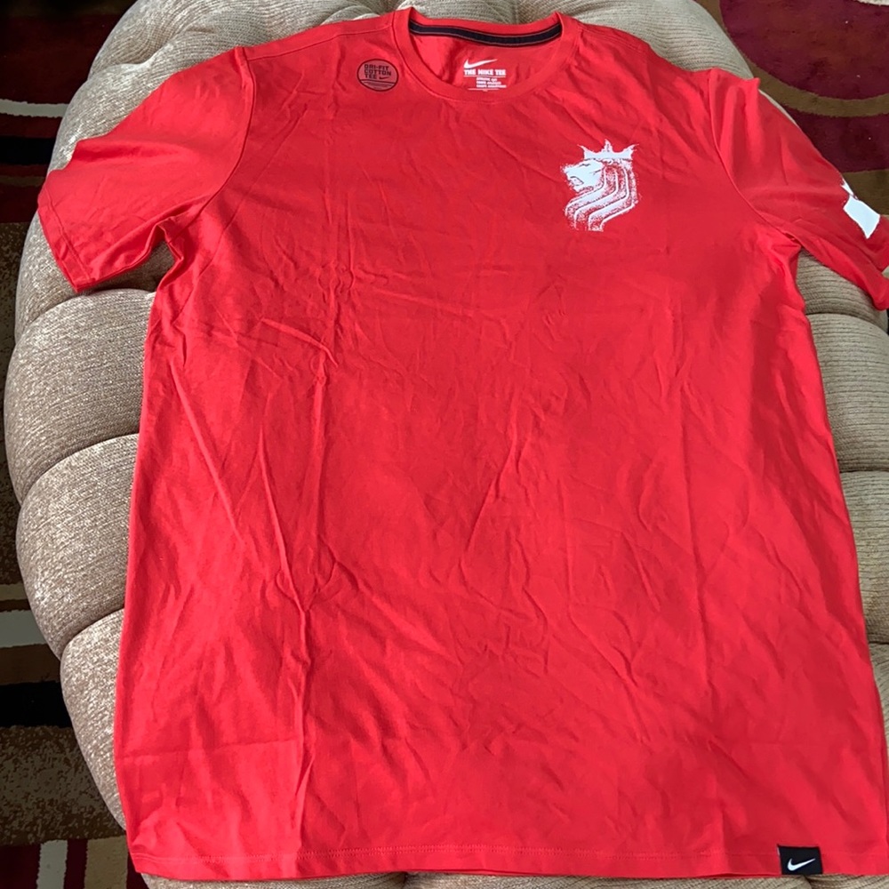 Nike T-shirt